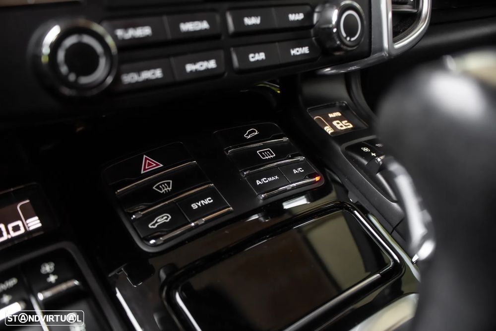 Porsche Cayenne S E-Hybrid - 25