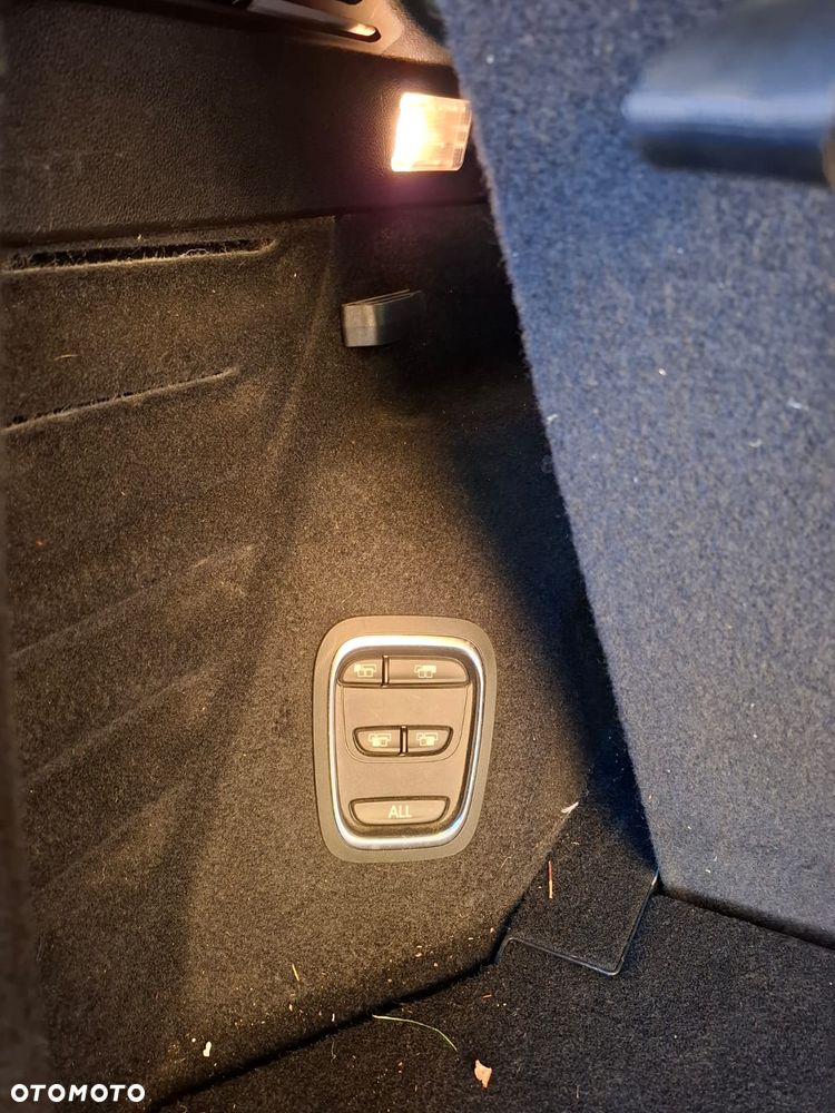 Renault Grand Scenic - 23