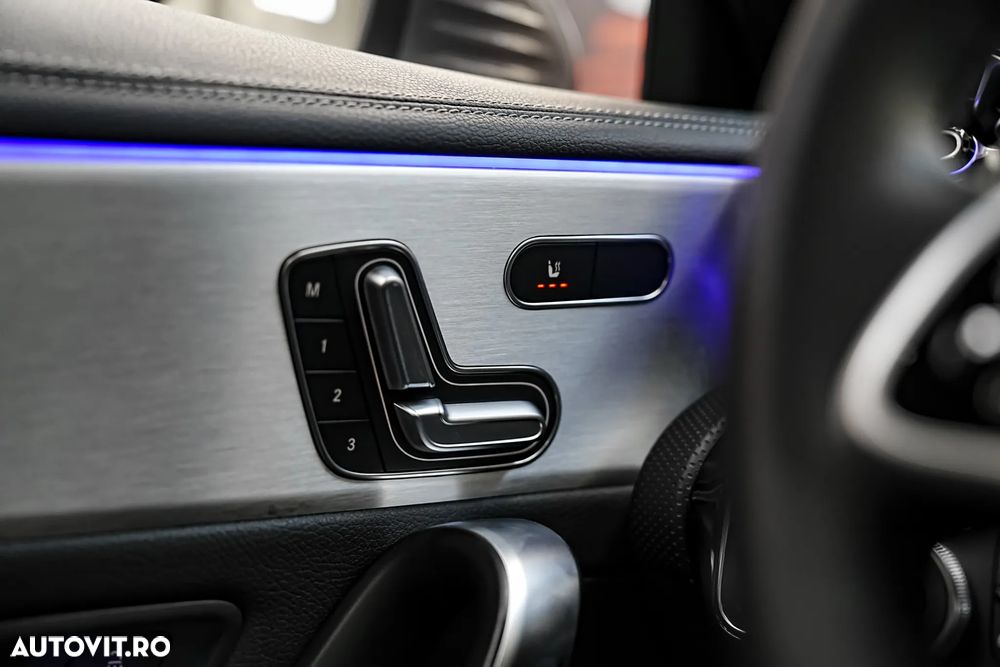 Mercedes-Benz CLA 180 7G-DCT Edition Progressive Line - 12