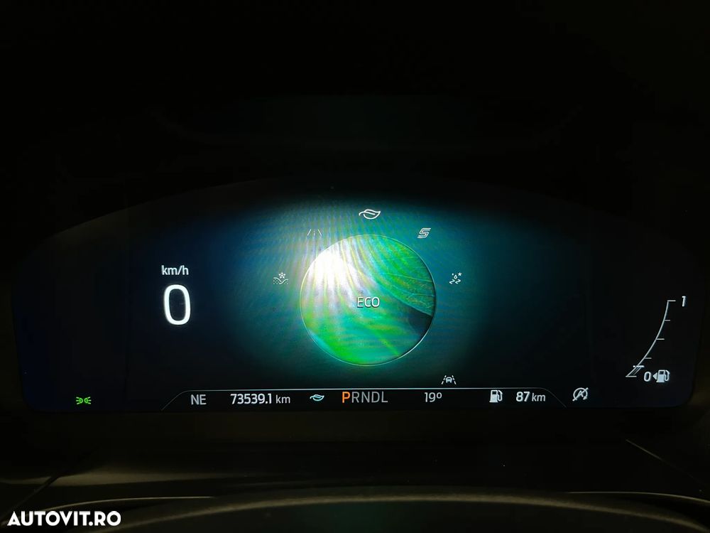 Ford Kuga 2.0 EcoBlue A8 AWD Titanium - 30