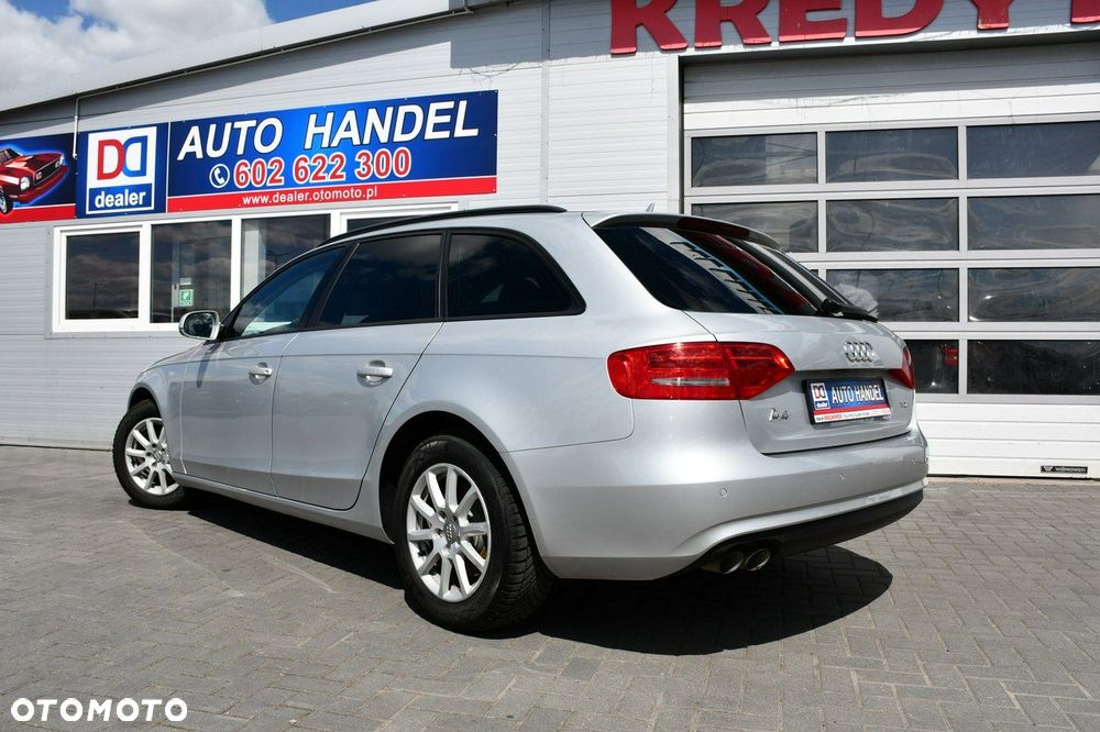 Audi A4 Avant 2.0 TDI - 9