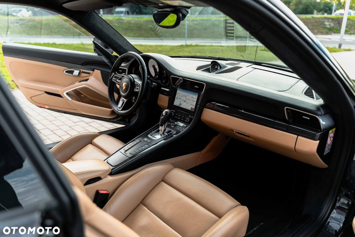 Porsche 911 - 18