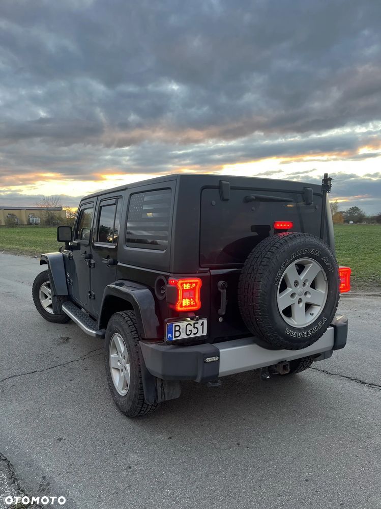 Jeep Wrangler Unlimited 3.8 Sahara - 3