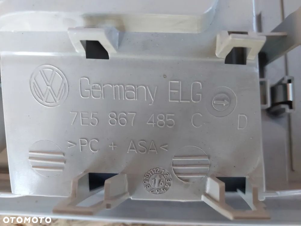 lampka oświetlenie kabiny podsufitki vw multivan caravelle t6 2018r 7e5867485c - 4