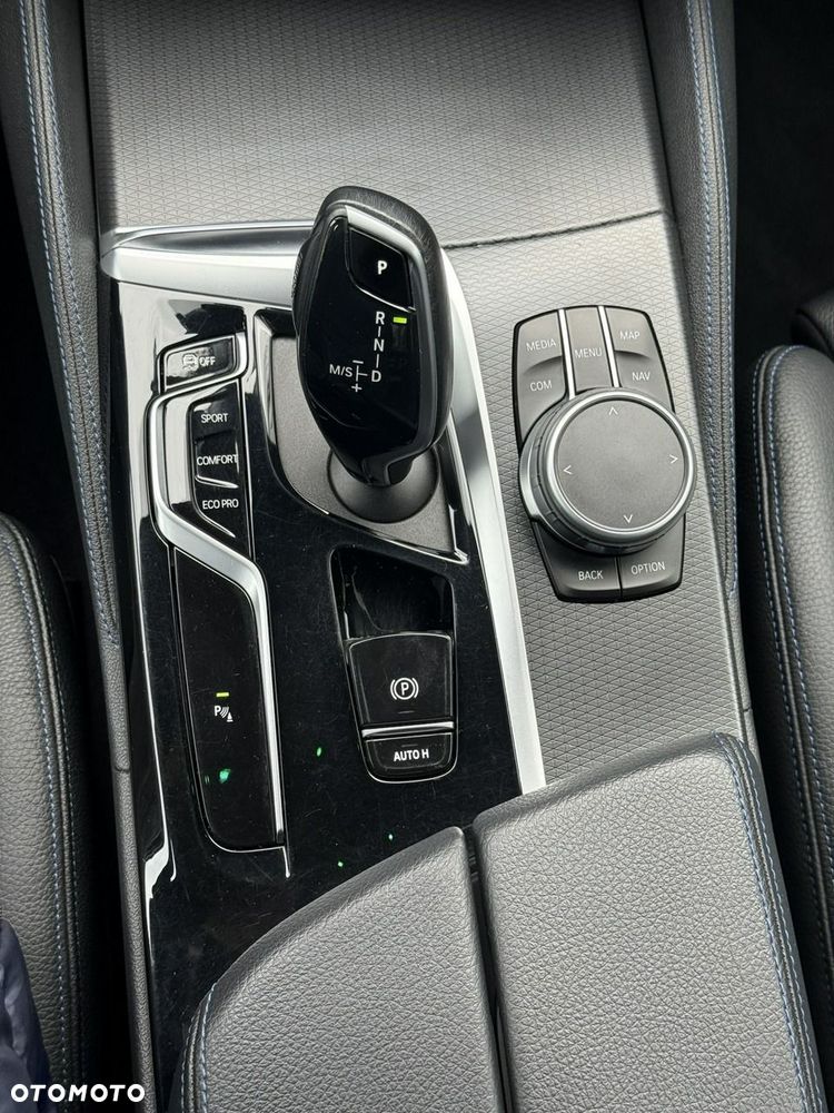 BMW Seria 5 530i xDrive M Sport sport - 32
