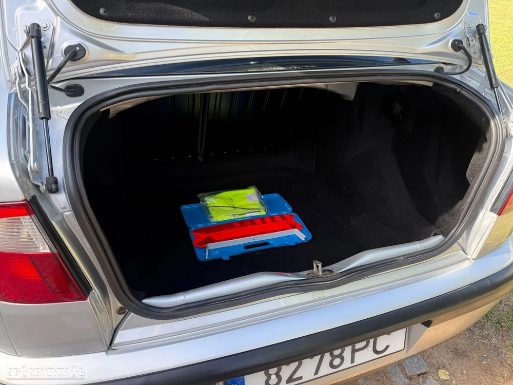 SEAT Cordoba 1.4 SXE - 9