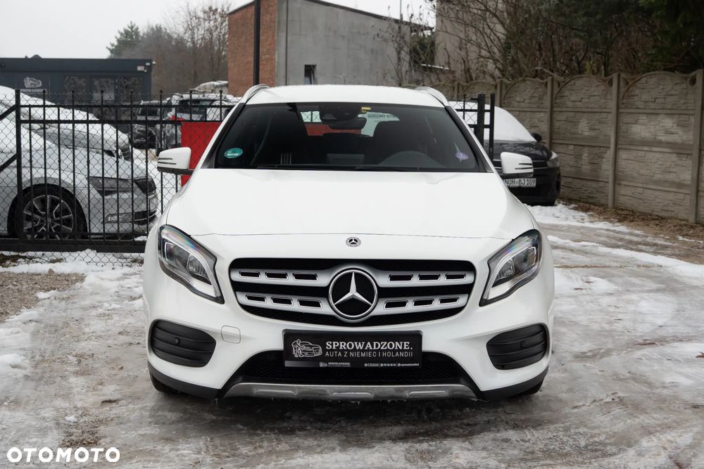 Mercedes-Benz GLA 180 7G-DCT Edition 1 - 2