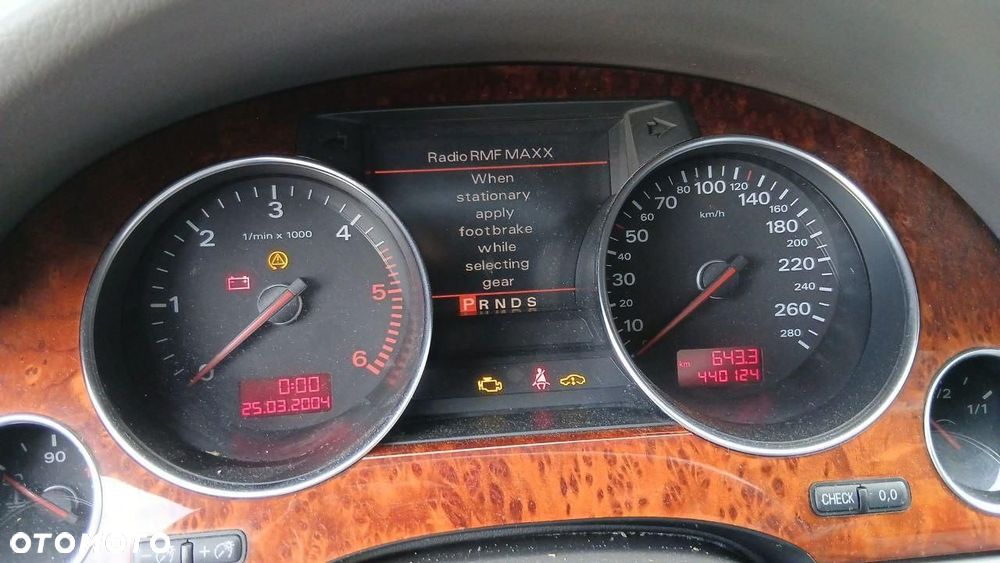 LICZNIK AUDI A8 D3 3.0 TDI 4E0920930M 4E0910930M - 10