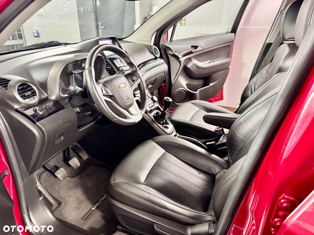 Chevrolet Orlando - 10