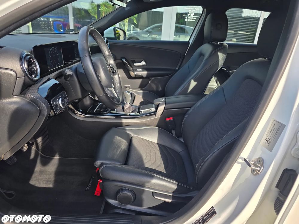 Mercedes-Benz Klasa A 180 d Progressive - 24