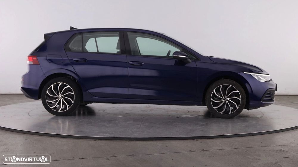 VW Golf 1.0 eTSI Life DSG - 9