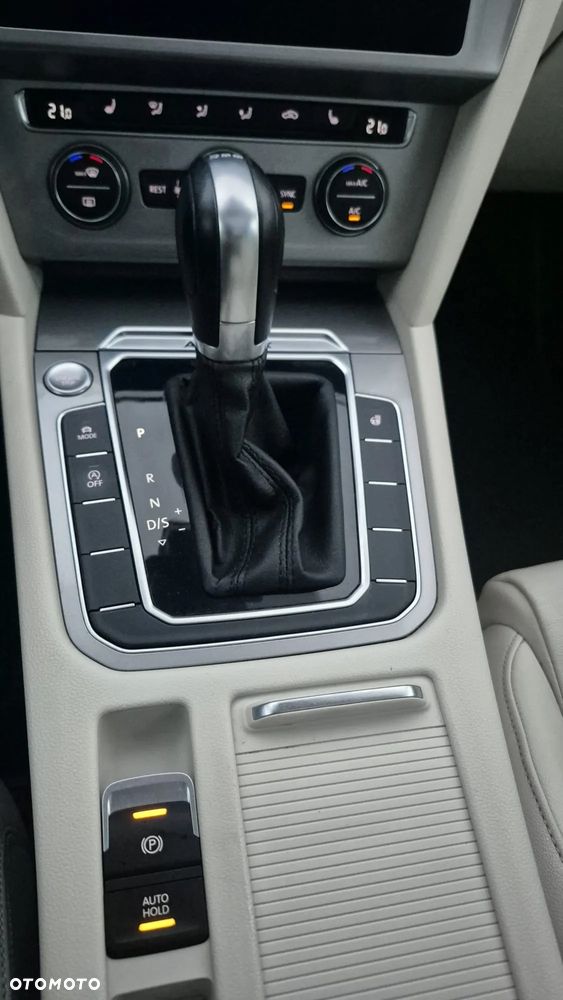 Volkswagen Passat Alltrack 2.0 TDI SCR 4Mot DSG7 - 18