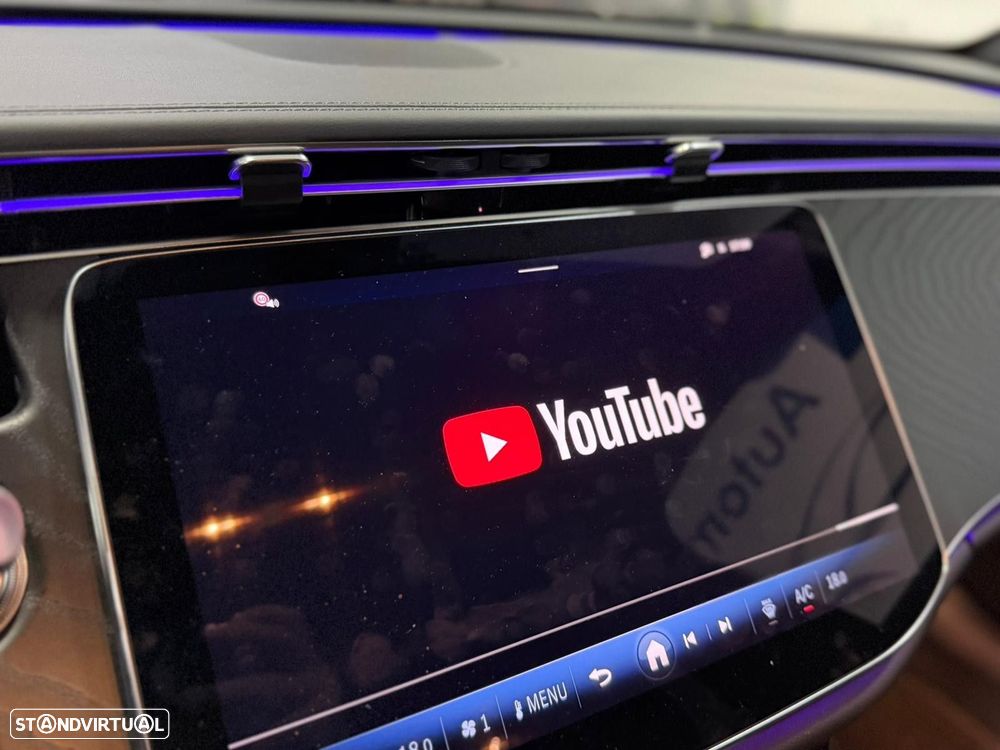 Mercedes-Benz E 300 e AMG Line - 13