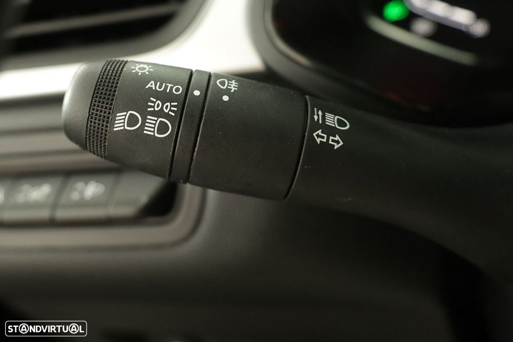 Renault Captur 1.0 TCe Techno Bi-Fuel - 17