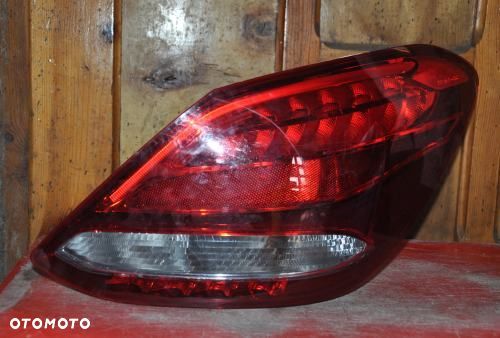 MERCEDES C KLASA W205 SEDAN LED DIODA PRAWA - 1