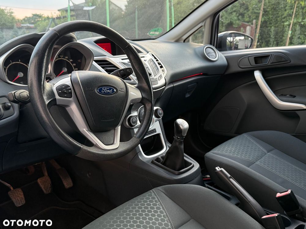 Ford Fiesta 1.25 SYNC Edition - 8