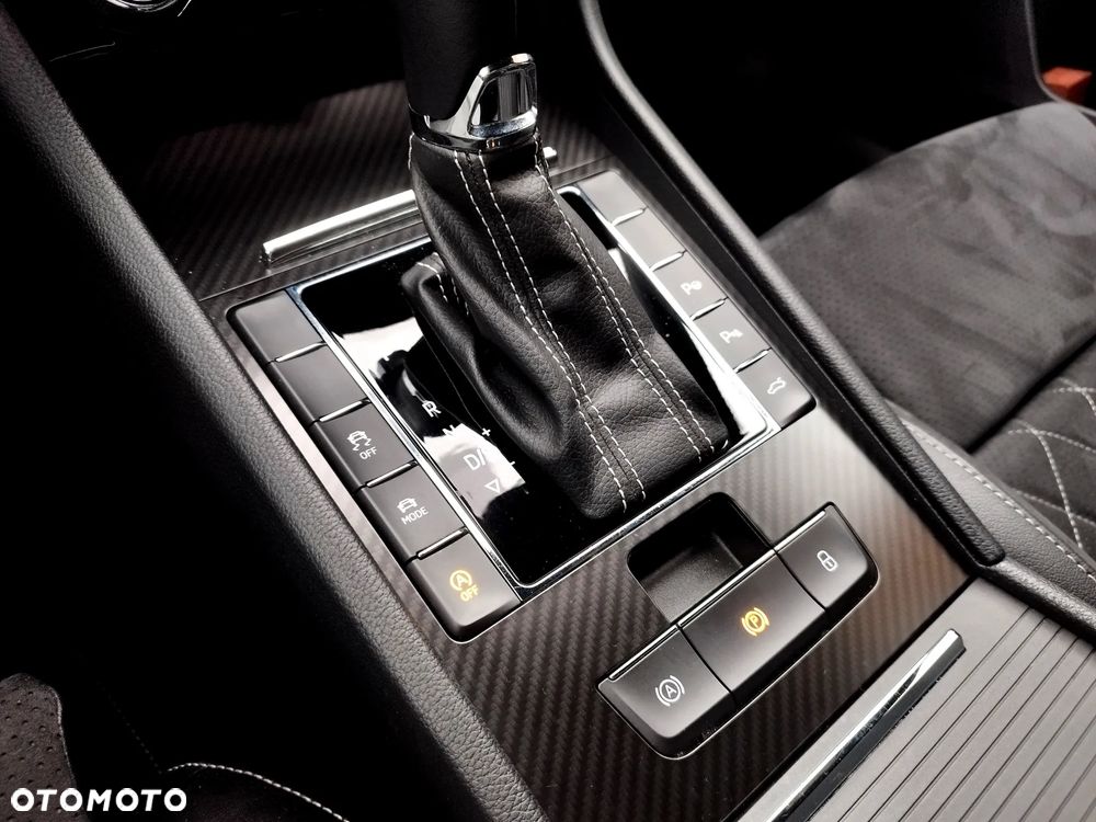 Skoda Superb 2.0 TSI 4x4 Sportline DSG - 21