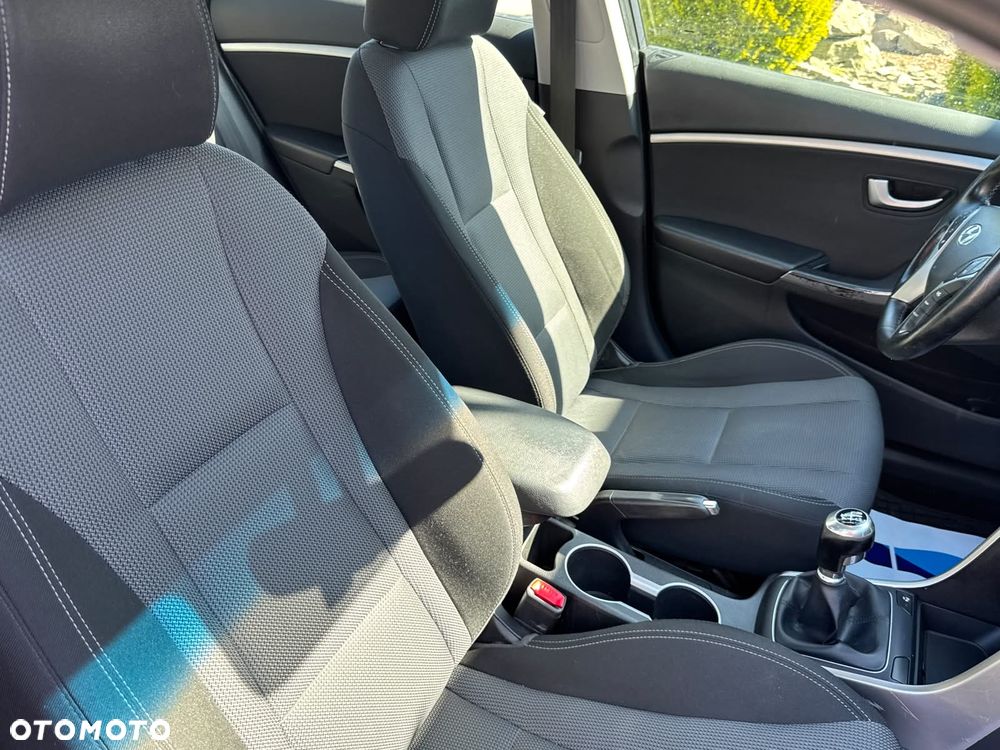 Hyundai i30 - 30