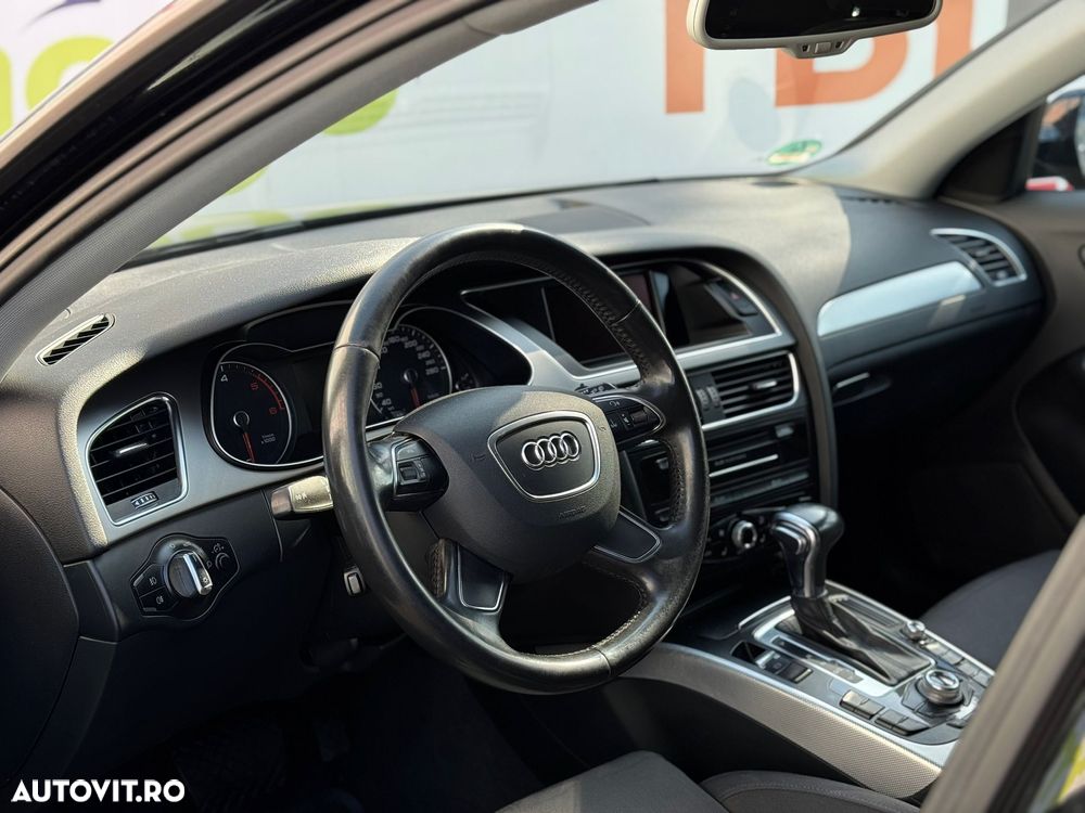 Audi A4 2.0 TDI DPF multitronic Attraction - 32