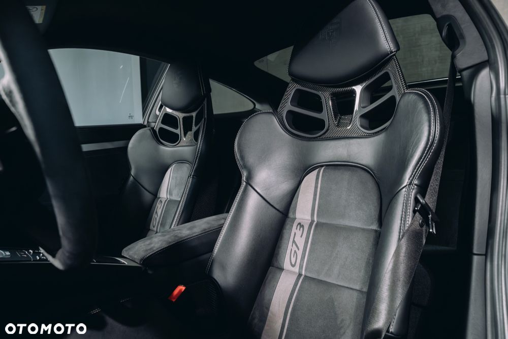 Porsche 911 - 8
