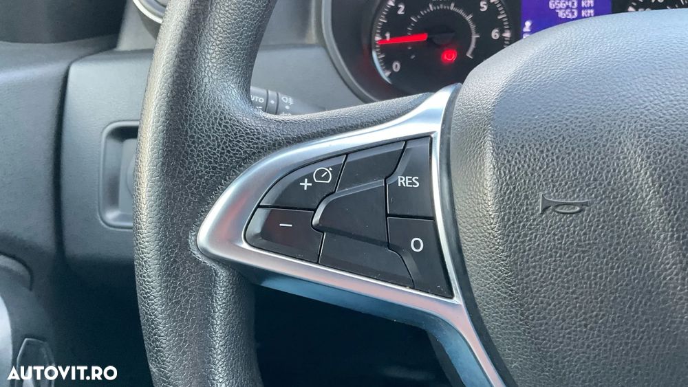 Dacia Duster 1.5 Blue dCi 4WD Comfort - 13