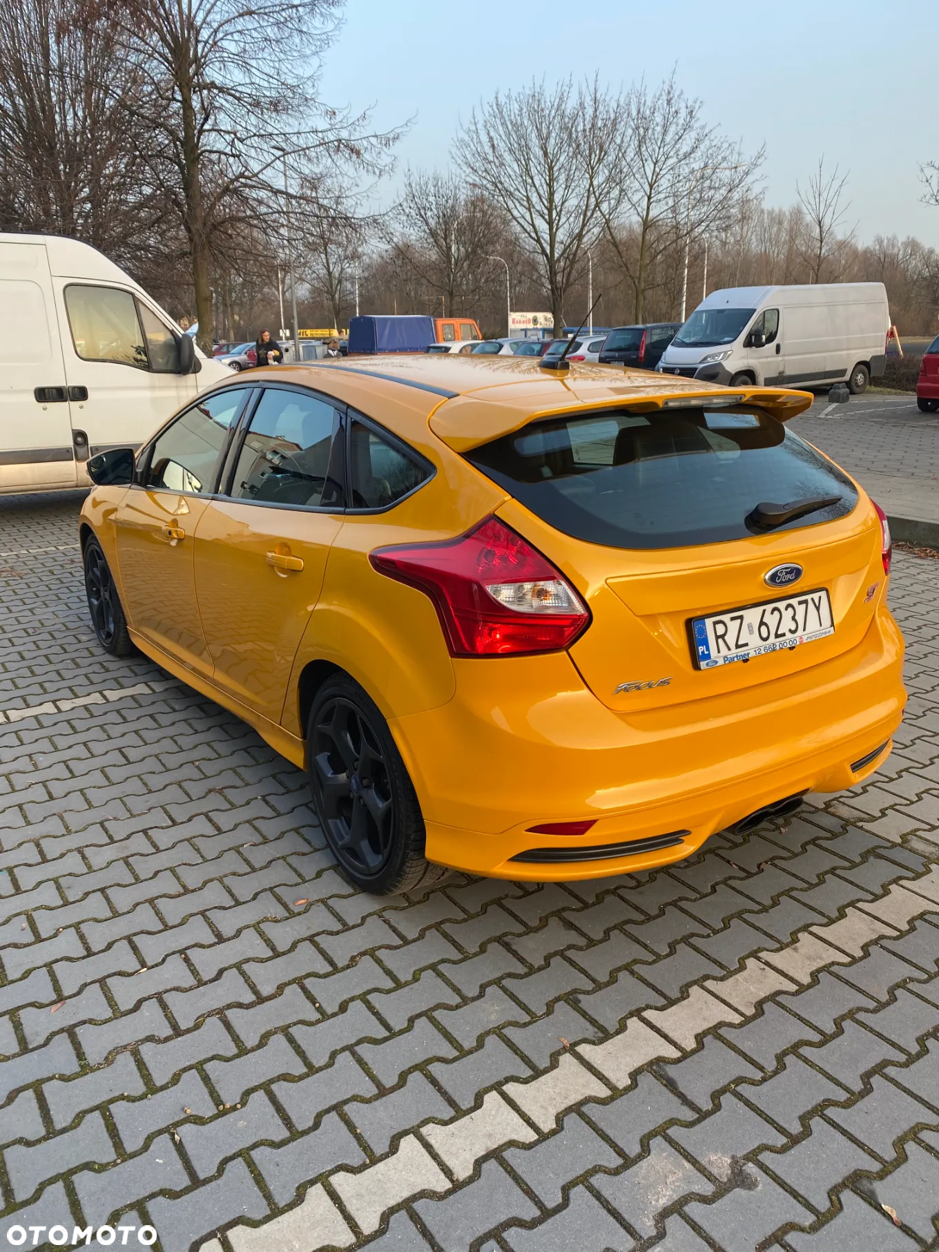 Ford Focus 2.0 EcoBoost ST - 10