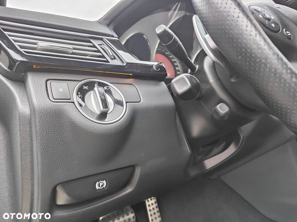 Mercedes-Benz Klasa E 63 AMG - 19