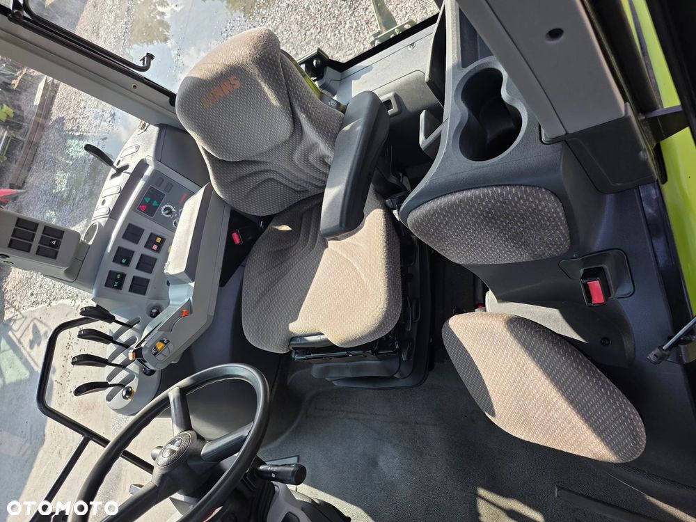 Claas Arion 640 Cis - 13