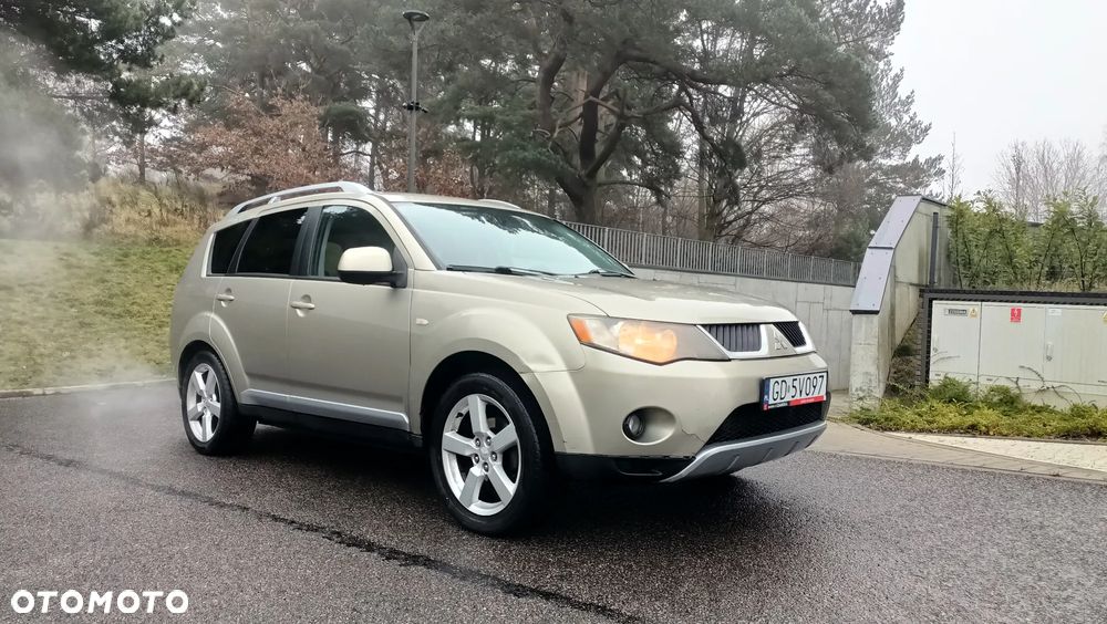 Mitsubishi Outlander 2.0 DI-D 4WD Intense - 8