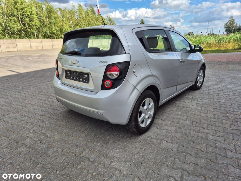 Chevrolet Aveo - 8