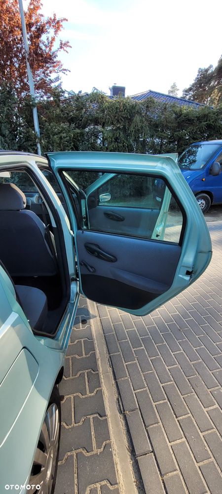 Fiat Punto 1.2 8V - 16