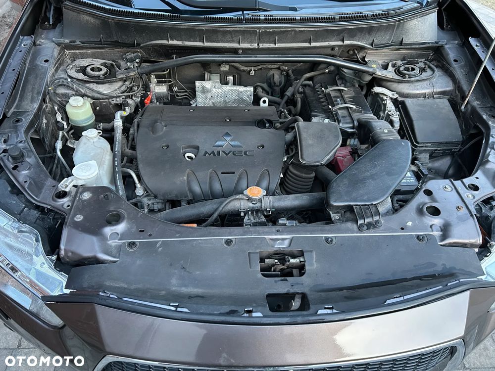 Mitsubishi Outlander 2.0 2WD Invite - 18