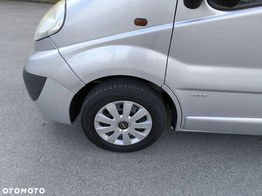 Opel Vivaro L2H1 2.9t - 20
