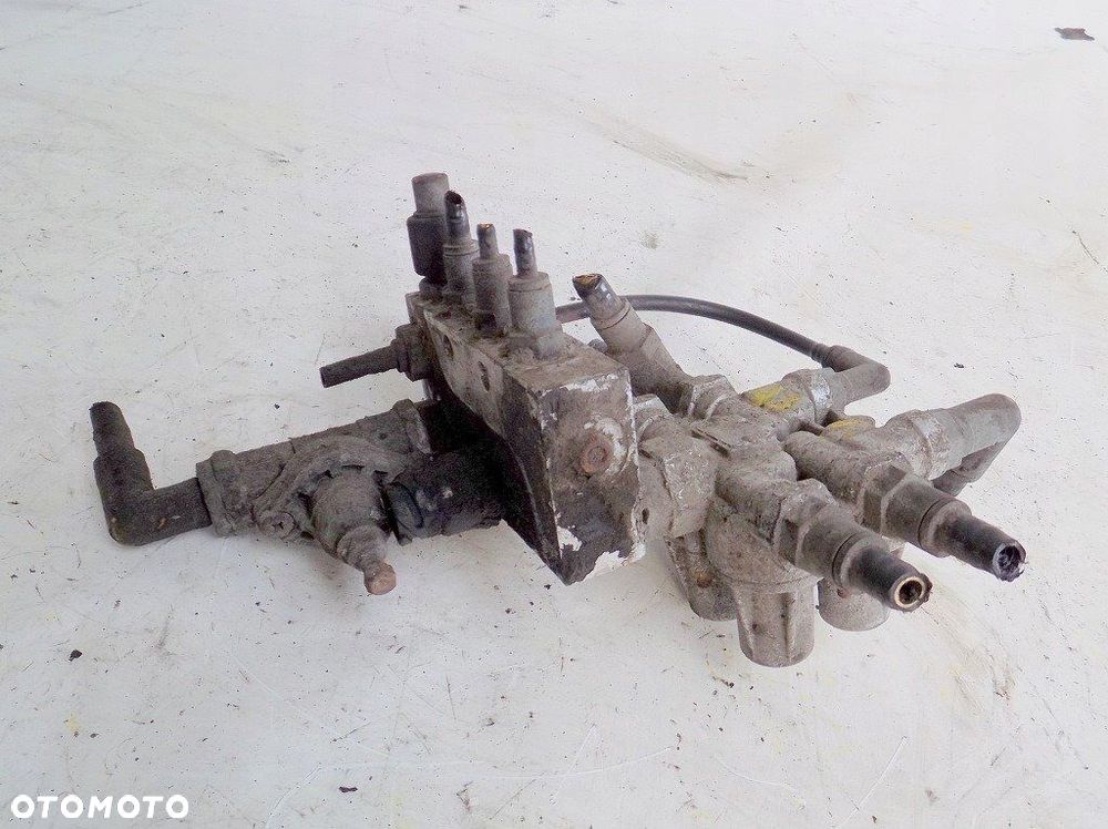 VOLVO FL6 220 2003r ZAWÓR AE4452 - 7