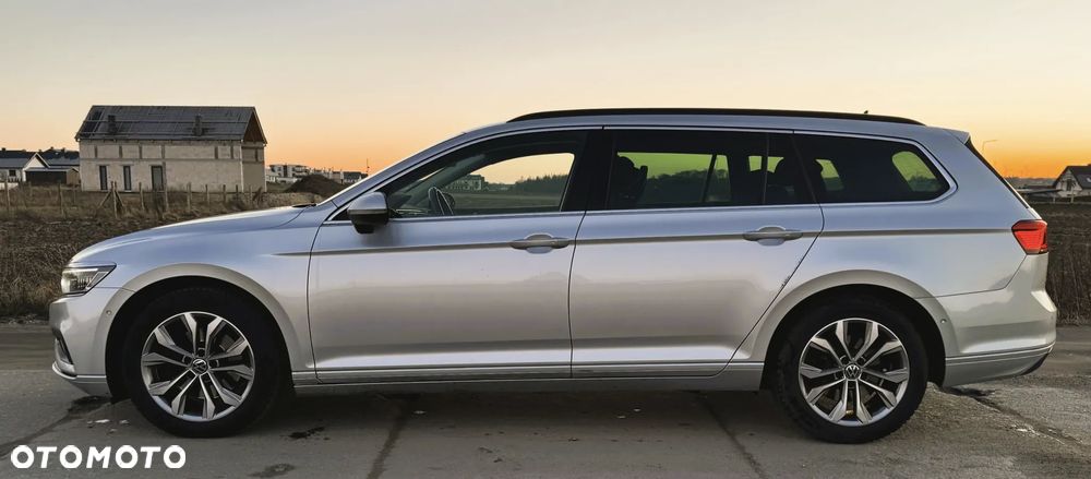 Volkswagen Passat 2.0 TDI EVO Business DSG - 2