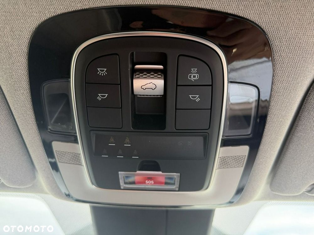 Hyundai Santa Fe - 34