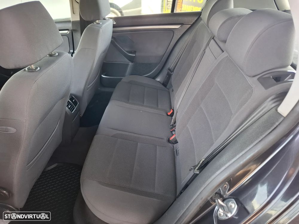 VW Golf 1.9 TDi 6V Confortline - 8