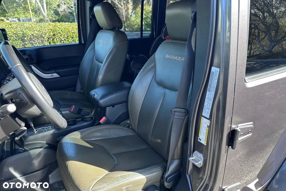 Jeep Wrangler Unlimited 3.6 Automatik Sahara - 17