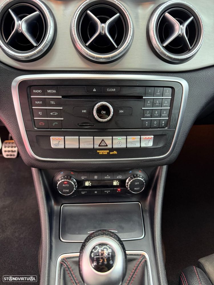 Mercedes-Benz CLA 200 d Shooting Brake AMG Line - 10