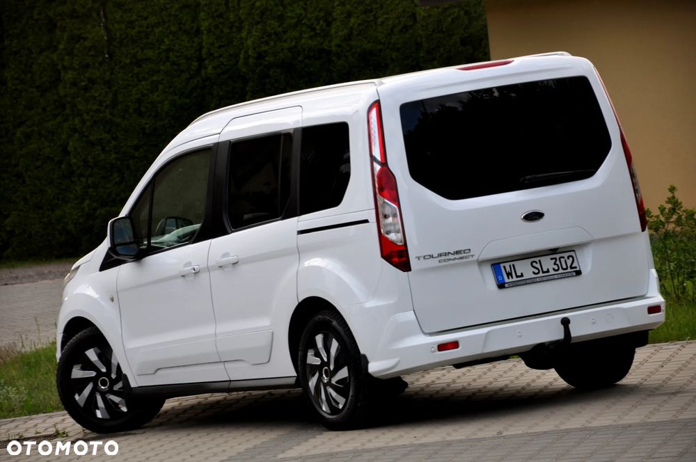 Ford Tourneo Connect 1.6 TDCi Titanium - 21