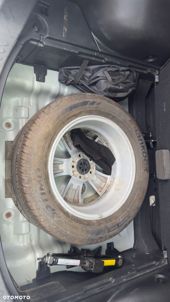 Kia Sportage 2,0 CRDI AWD Spirit - 26