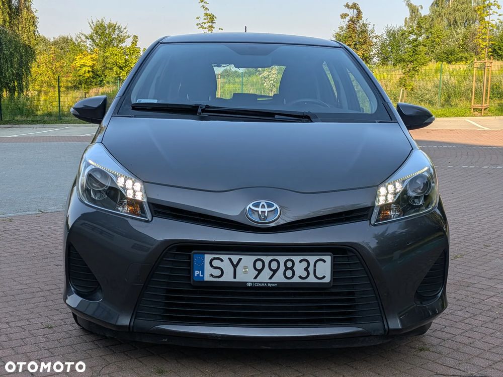 Toyota Yaris Hybrid 100 Premium - 18