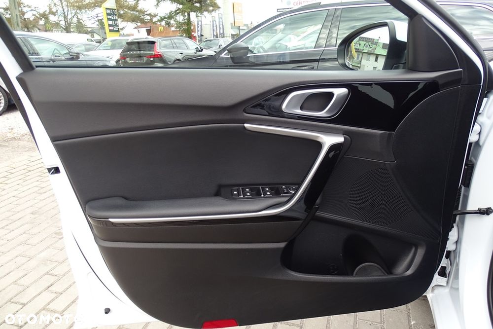 Kia Ceed - 17