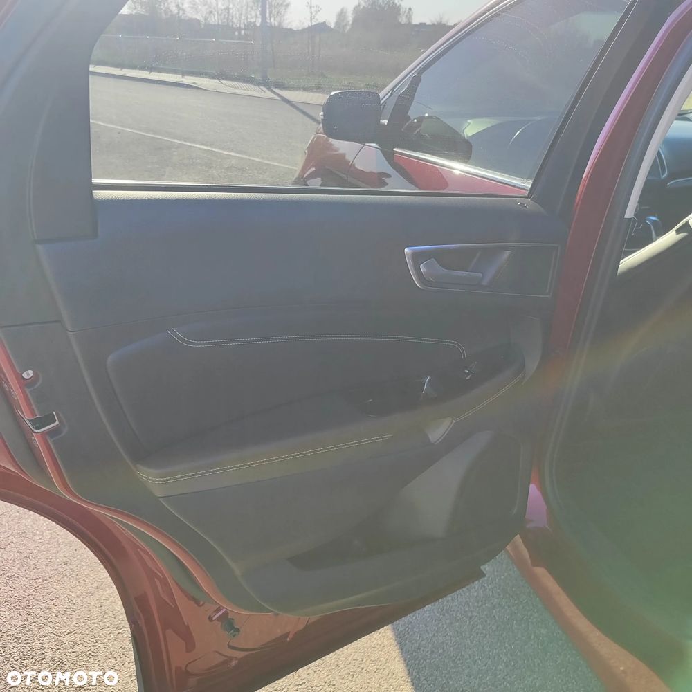 Ford Edge - 15