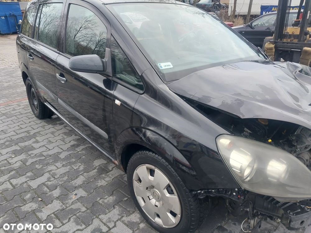 Opel Zafira B silnik 1.9 CDTI JTD kompletny Z19DT 120KM skrzynia biegów M32 sprzęgło dwumasa drzwi prawe przednie tylne przód tył błotnik zderzak tył tylny Z20R czarny szyba czujniki parkowania pdc dwumasa lewarek biegów linki lusterko maglownica pompa wspomagania wtryski pas przedni chłodnica turbina przewód rura wąż wiązka mechanizm panel radio wyświetlacz navi fotel fotele 7 osób magistrala konsola manetki przełącznik belka mcperson sanki hak holowniczy wentylator nawiewu rezystor NA CZĘŚCI WSZYSTKIE CZĘŚCI - 2
