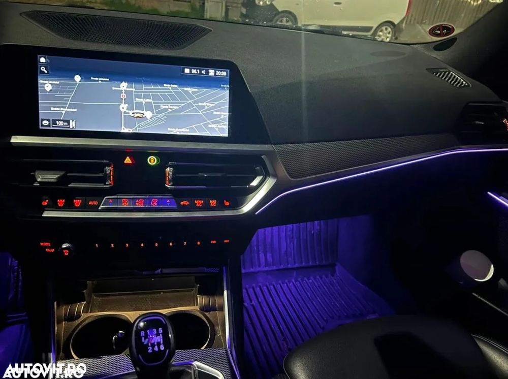 BMW Seria 3 320d MHEV - 13