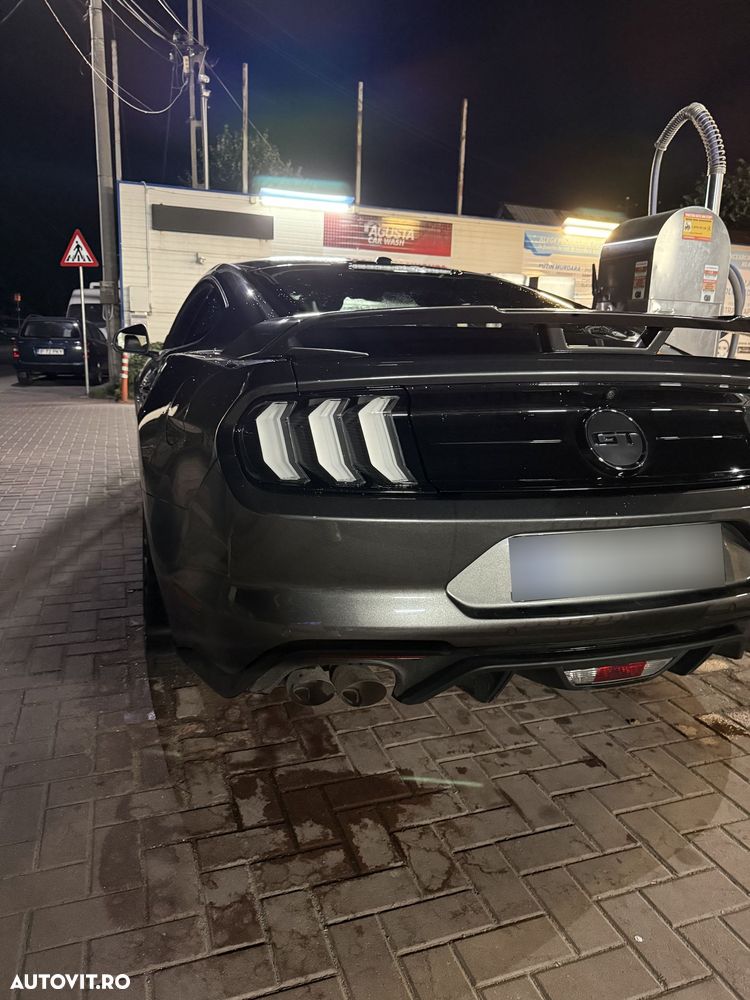 Ford Mustang - 14