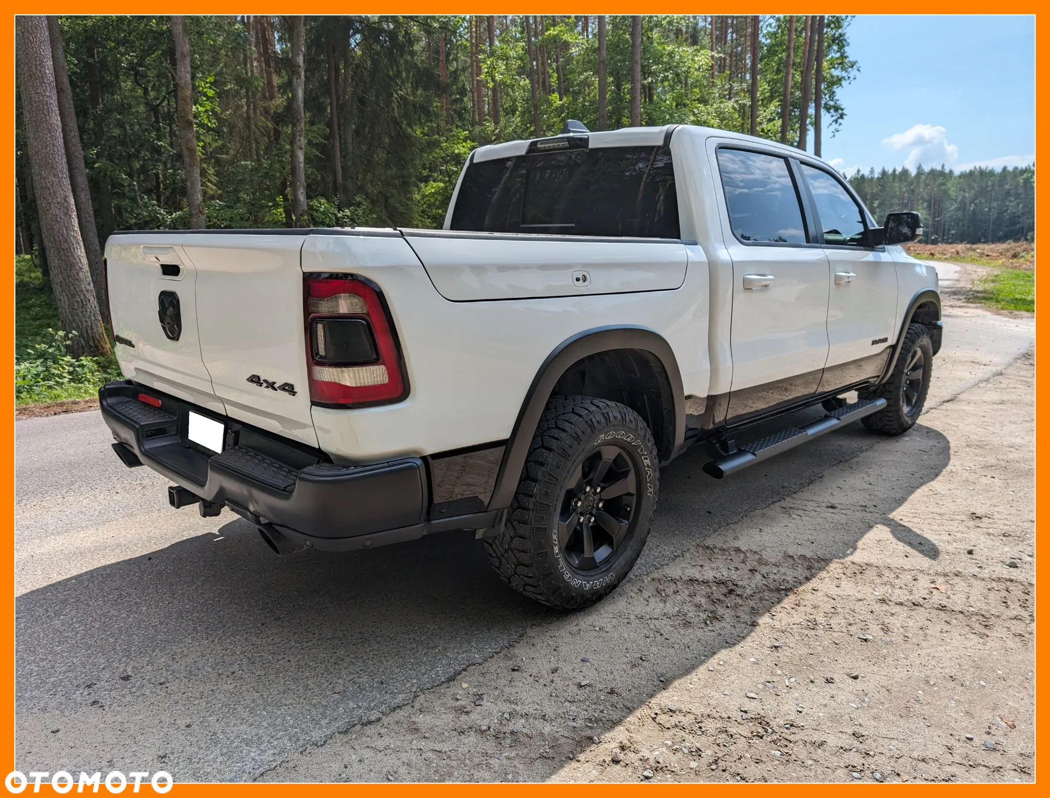 Dodge RAM 1500 5.7 4x4 - 8