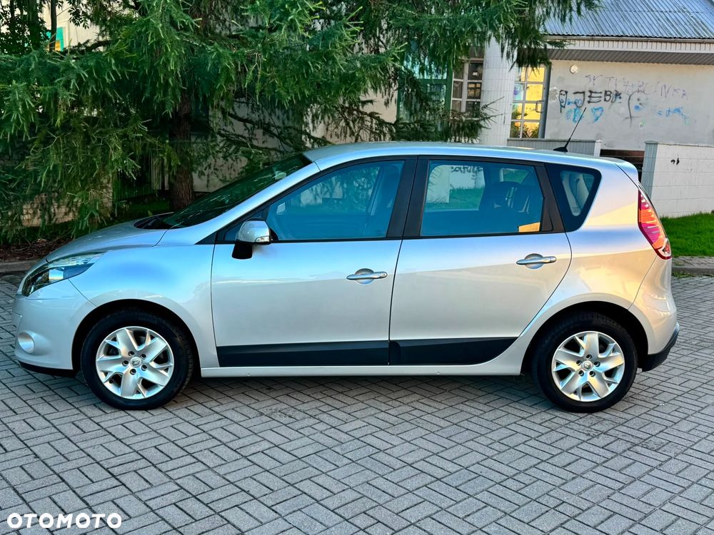 Renault Scenic 1.6 16V 110 TomTom Edition - 6
