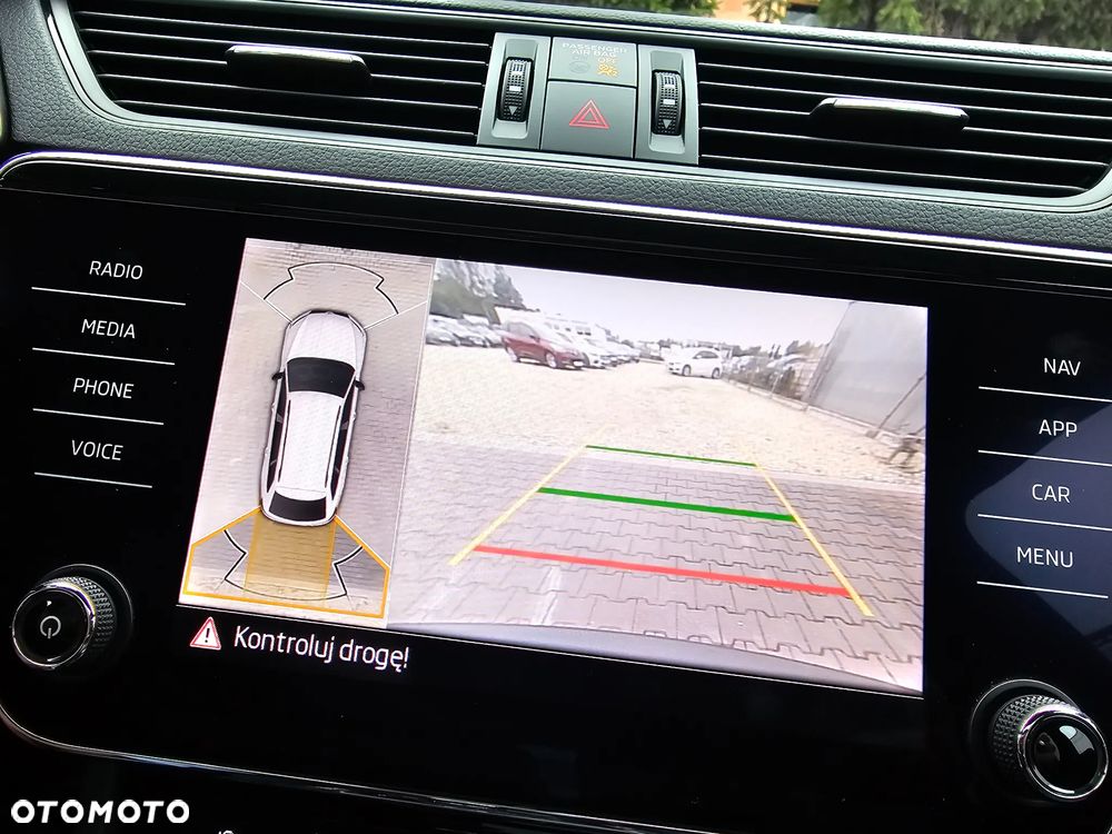 Skoda Superb 1.5 TSI mHEV Sportline DSG - 21